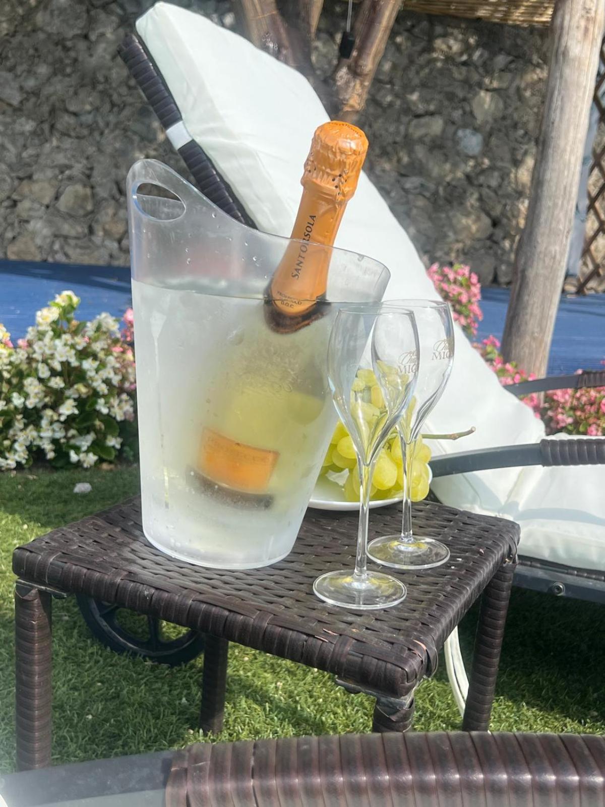 Appartamento Di Raphael Con Discesa Privata Al Mare Amalfi Extérieur photo
