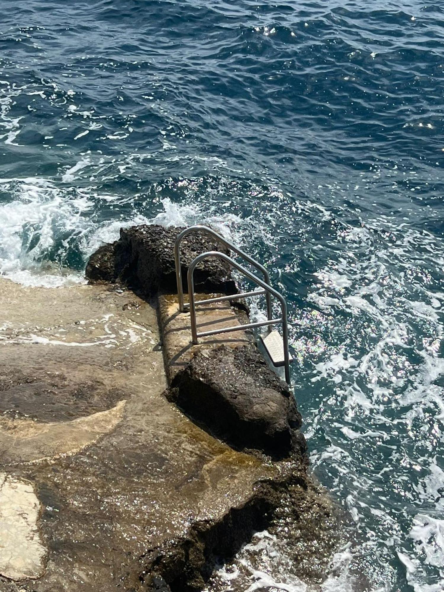 Appartamento Di Raphael Con Discesa Privata Al Mare Amalfi Extérieur photo